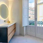 Cordoba Home Center Suites - Free Parking For Compact And Mid-Size Cars Only