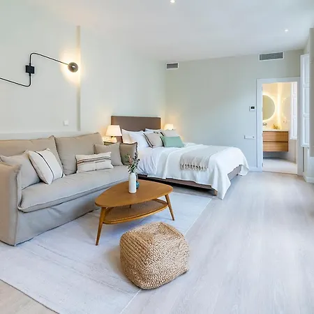Apartment Center & Free Private Parking *