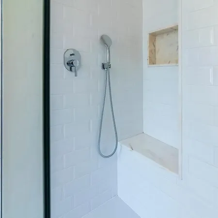 Apartment Center & Free Private Parking *