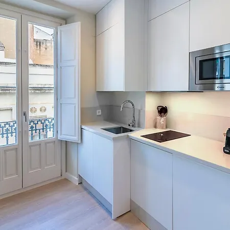 Appartement Cordoba Home Center Suites - Free Parking For Compact And Mid-Size Cars Only